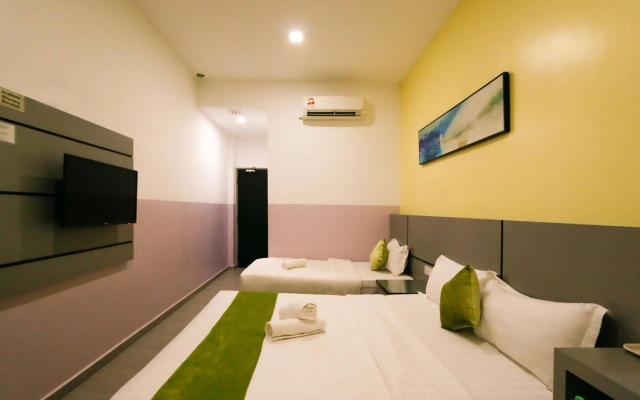 Travelland Hotel