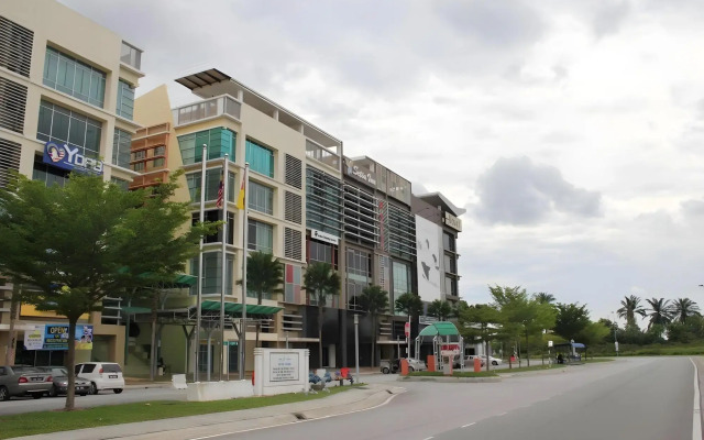 Arch Plus Studio at Trefoil Setia City