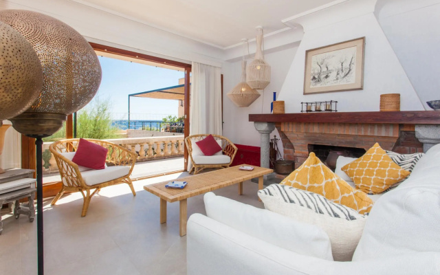 Villa Cabrera With Private Pool 12 Pax