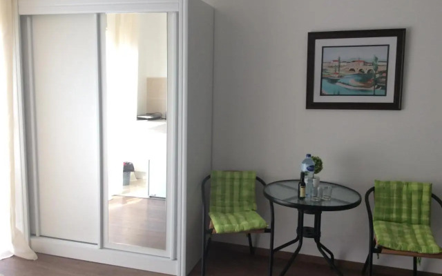 Olive Terrace Apartments 3