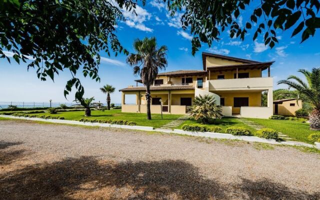 Villaggio Punta Alice Srl