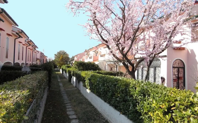 Bright Villa in a Quiet Residence