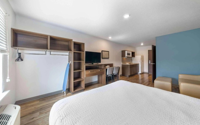 Woodspring Suites Deerfield Beach