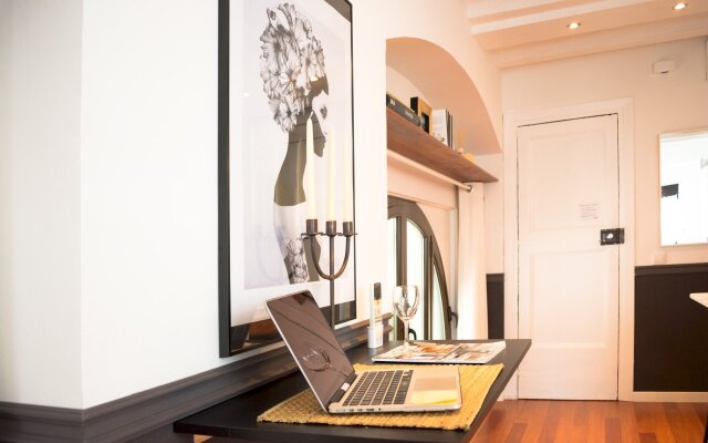 Port in Barcelona with 1 bedrooms and 1 bathrooms