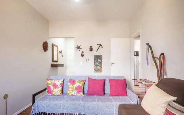 2-bedroom Apt Only 500m From the Beach Nos0201
