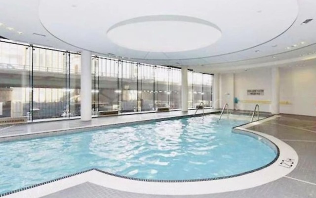 12 York St Condo - Financial District