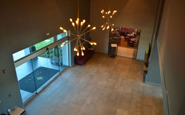 Hotel Araiza San Luis