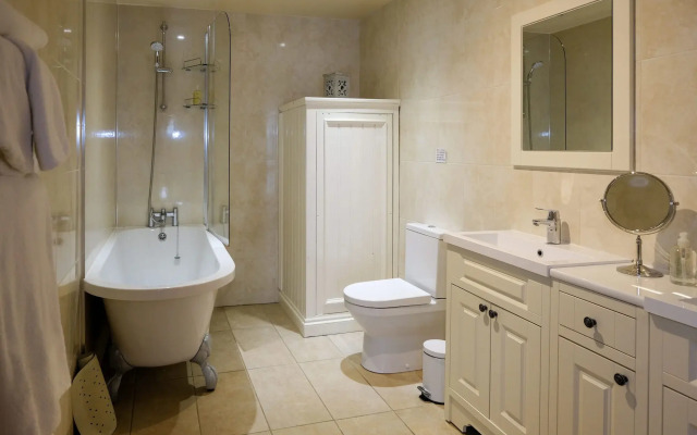 Church Farm Lodge