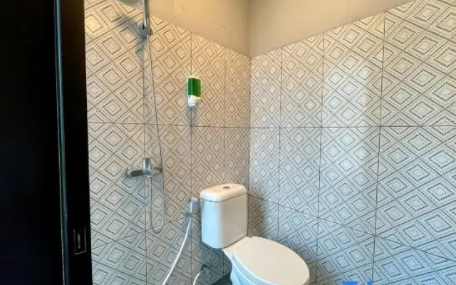 Behomy Urban Suite Bekasi – Bathroom – Bekasi