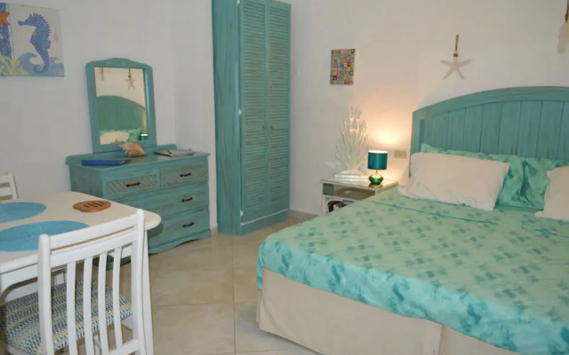 Two Palms Apartment