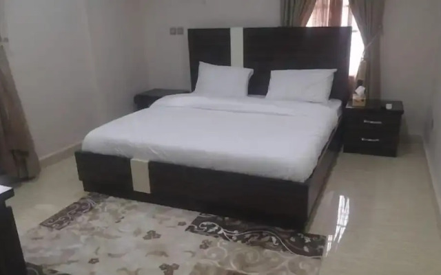 Quintessential Hotel & Suites by Badala