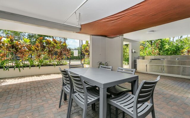 Seascape Holiday-Tropical Reef Apartment