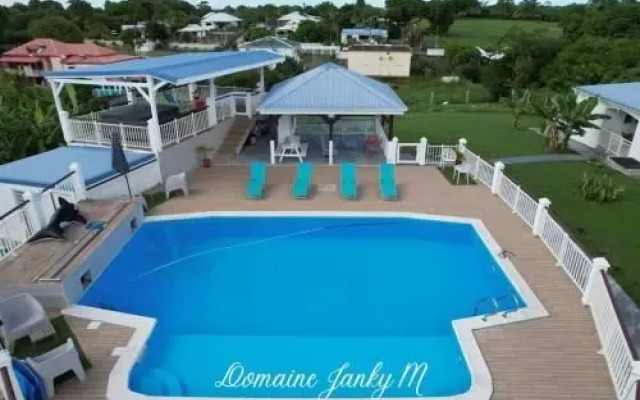 Bungalow Cannelle - Piscine et Jaccuzi