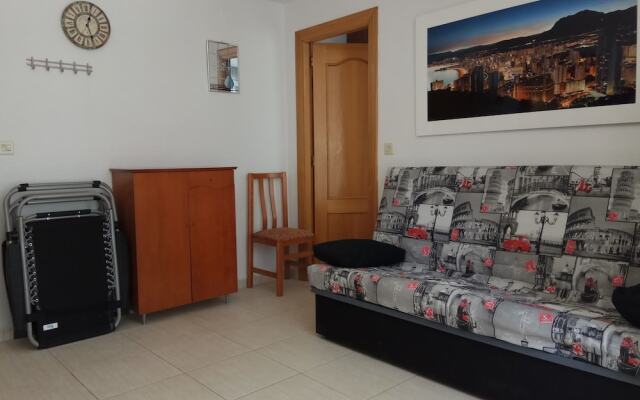 Apartment 1 bedroom 90m Levante Beach