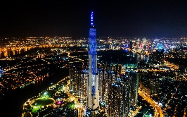 Vinpearl Landmark 81, Autograph Collection