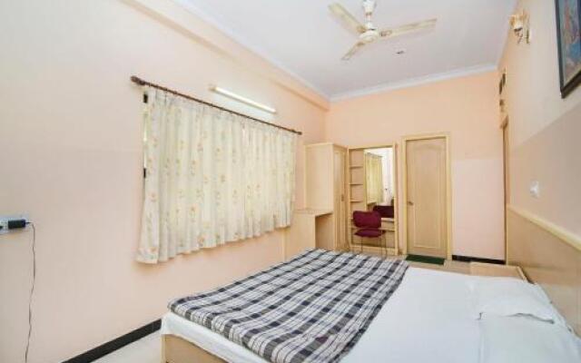 1 BR Guest house in Adarsh Nagar, Jaipur, by GuestHouser (A6CA)