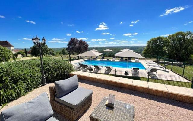 Hôtel Restaurant Les Vieilles Tours