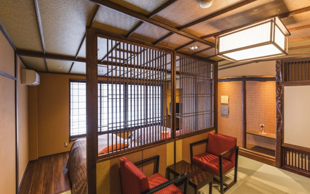 Tsuta Onsen