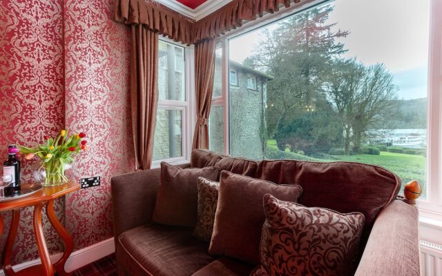 Field House Guest House