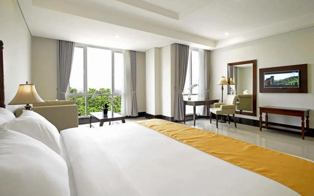 The Sahira Hotel Syariah