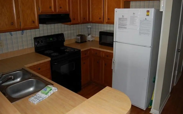 Pelican's Landing 304 - 3 Br Condo