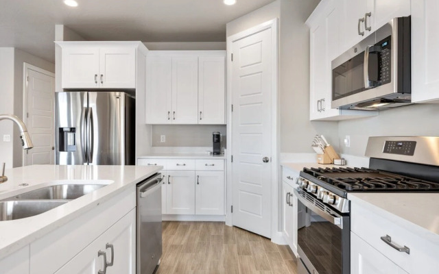 Grand Getaway 10 Bedroom Townhouse