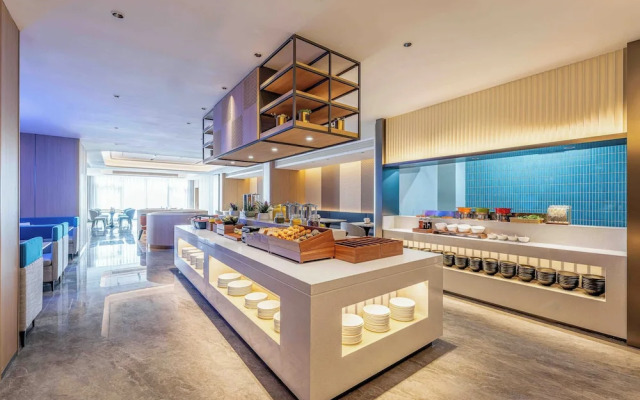 Holiday Inn Express Shanghai PVG Zhuqiao By Ihg