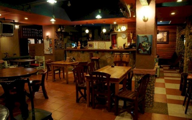 Casa Brazil Homestay & Gallery