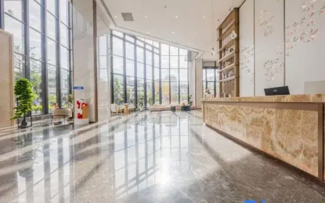 Haiyi International Hotel Huaiji