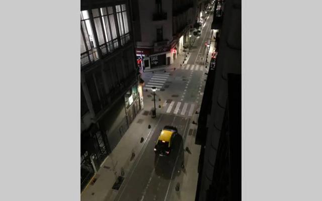 Beautiful Classic Style Apartment in Buenos Aires Downtown