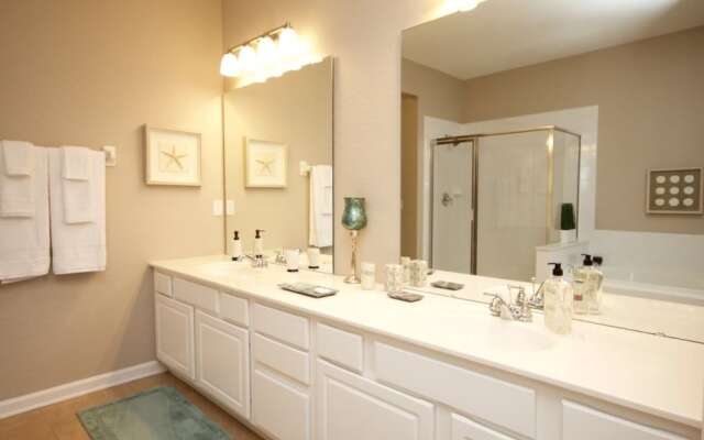 5049 Shoreway Loop #206,