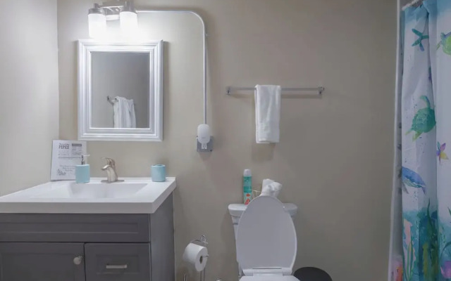 Gorgeous Guesthouse Near Amazing Downtown