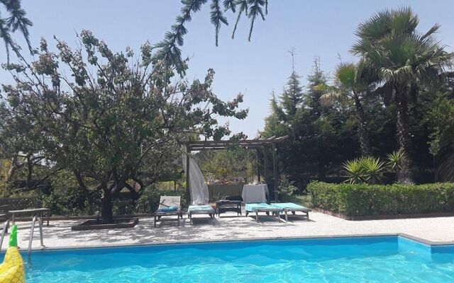 etna petit resort