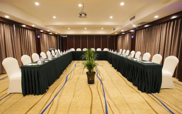 Jiu Gong Hotel
