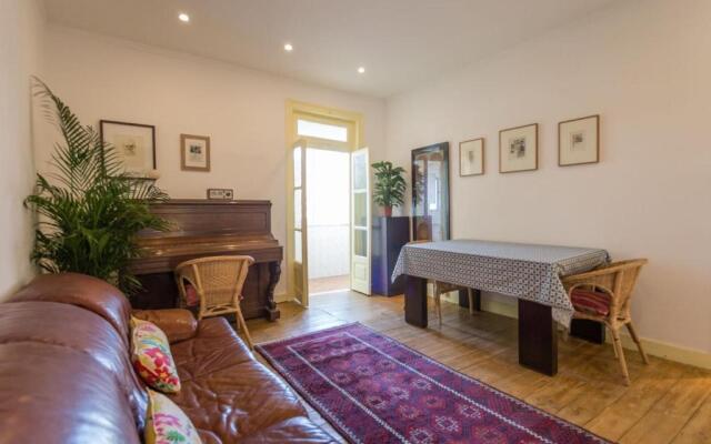 Charming flat with 2 bedrooms on Lisbon's 7th hill