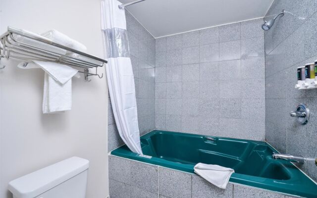 Canadas Best Value Inn Valemount