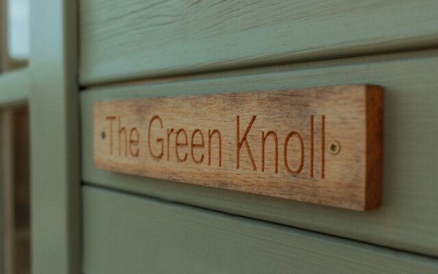 Glamping in Wiltshire the Green Knoll is a Charm