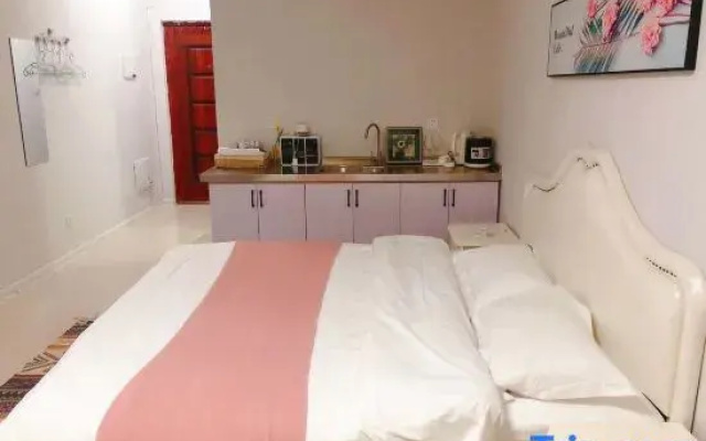 Lazy Cat Boutique Homestay (Henan Provincial People's Hospital)