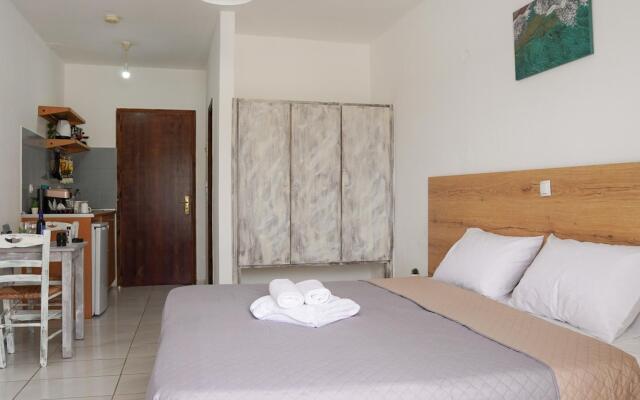 Pittas Studios 300m from sea
