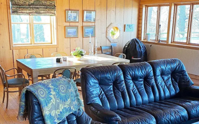 Lakeview Cottage Retreat-by Traum