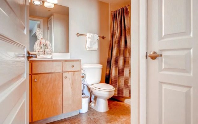 1401 Joyce on Pentagon Row by Global