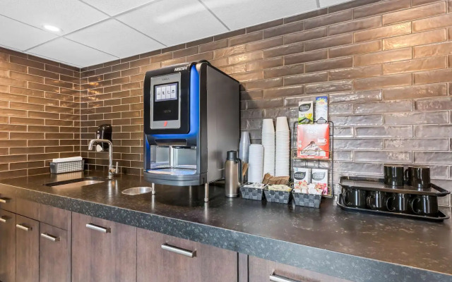 Best Western Plus Banff International Lodge