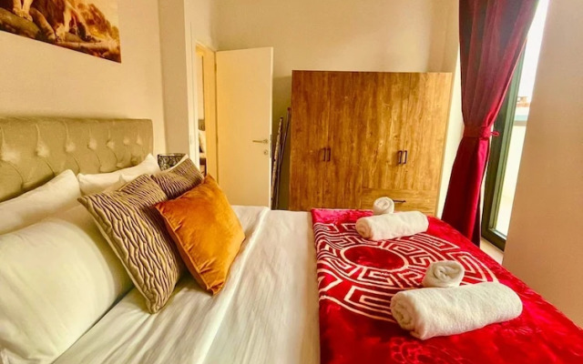 One Lux Stay Near Antwerp Central - 3 Bedroom 1.5 Bathroom
