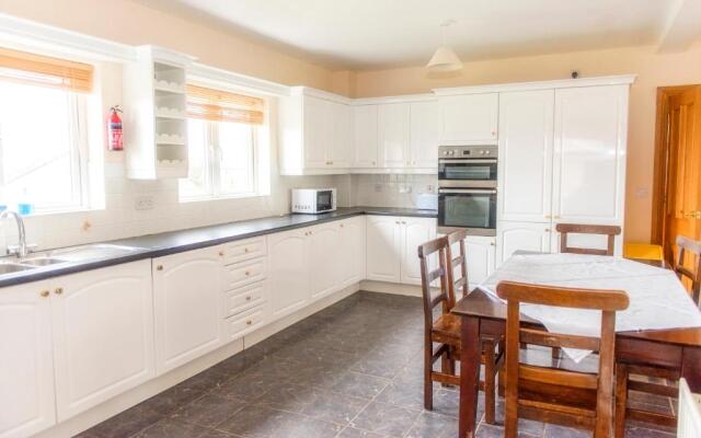 Duncarbury Heights - 4 Bedroom Detached House