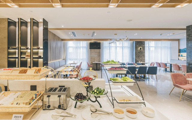 Atour Hotel Baohua Xianlin Avenue
