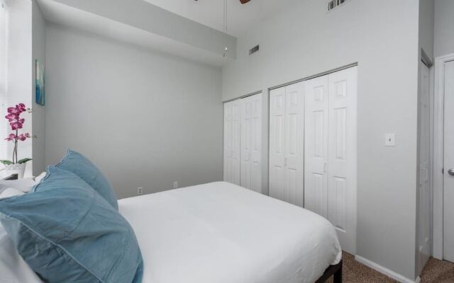 Apts at S 8th by NamaStay