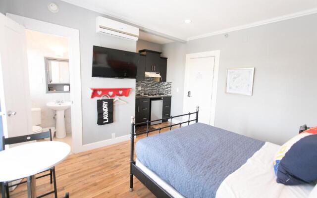 The Historic Broadlind Hotel at Long Beach Convention Center