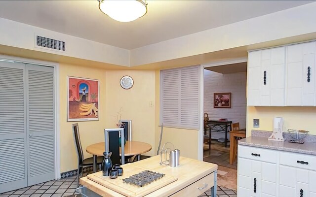 La Vida Local By Signature Vacation Rentals