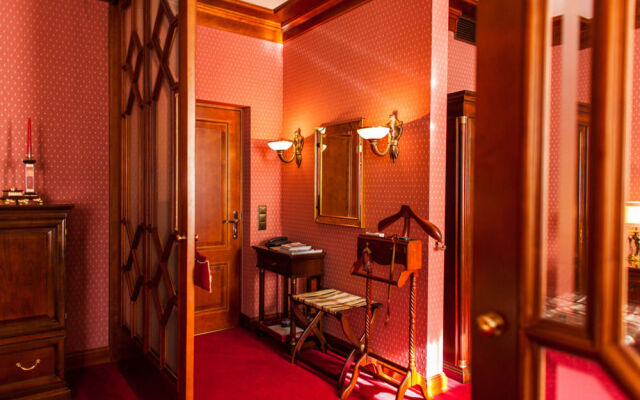 TB Palace Hotel & SPA