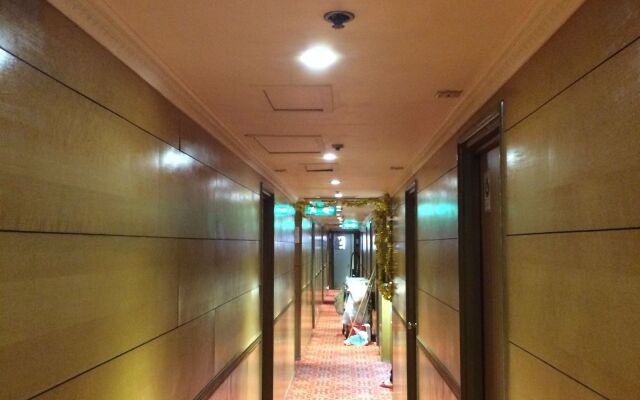 J Hotel